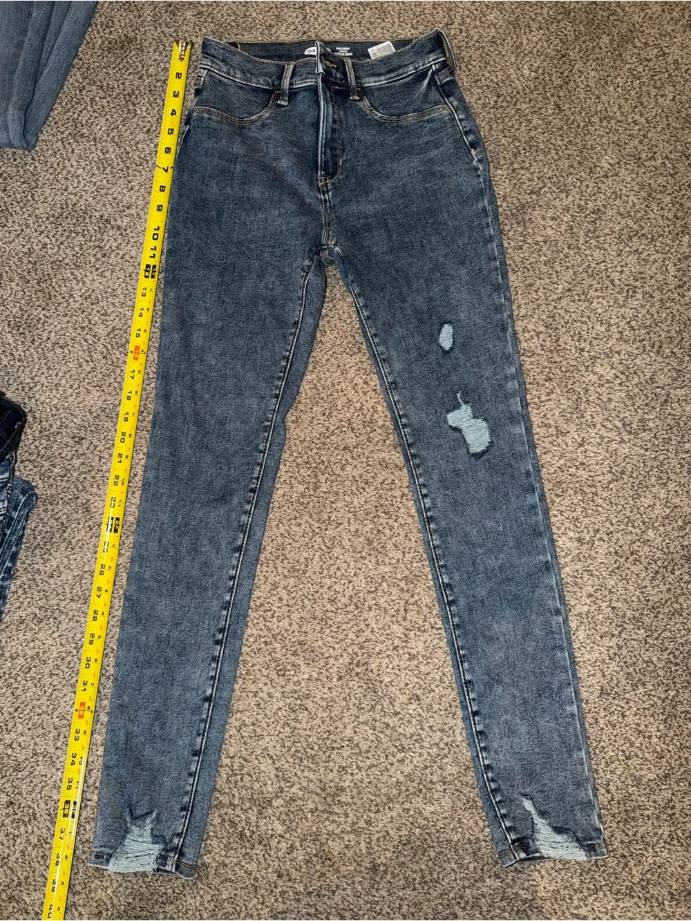 Old Navy Women's Washed Gray Skinny Jeans with Distressed Detail